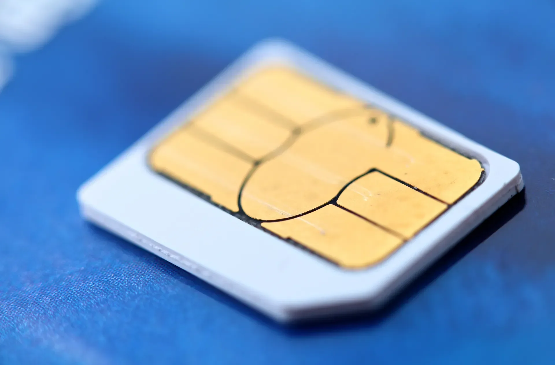 Truffa delle SIM intestate ad altri: denunciato il responsabile